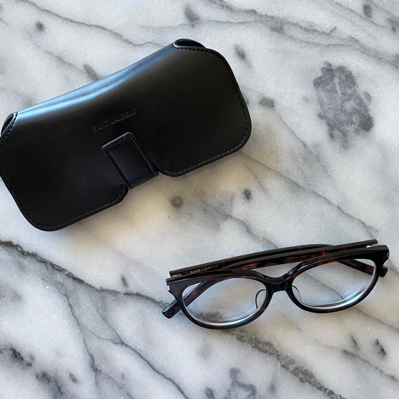 Authentic Saint Laurent tortoiseshell glasses - Picture 7 of 9